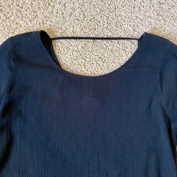 Black Textured Flowy Boho Shirt - Picture 3 of 7